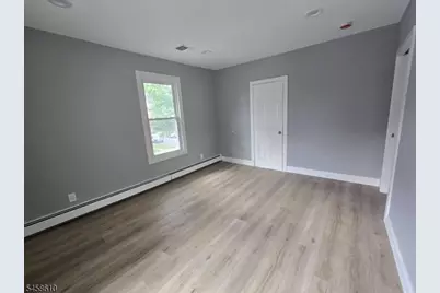 41 Demott Ave, Clifton, NJ 07011 - Photo 15