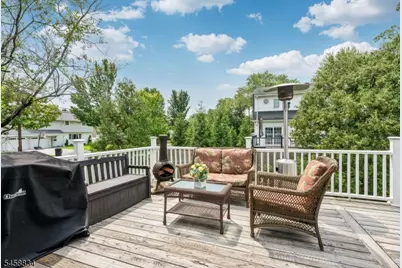 14 Aspen Ct, Paramus, NJ 07652 - Photo 19