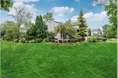 14 Aspen Ct, Paramus, NJ 07652 - Photo 23