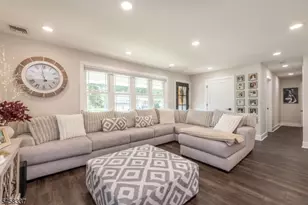 11 Malcolm Dr, Fairfield, NJ 07004 - Photo 11