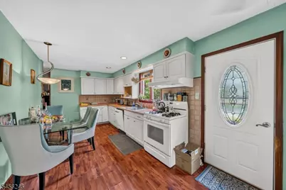 12 Omaha Dr, Cranford Township, NJ 07016 - Photo 7