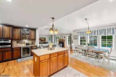 172 Rafkind Rd, Bloomingdale, NJ 07403 - Photo 11
