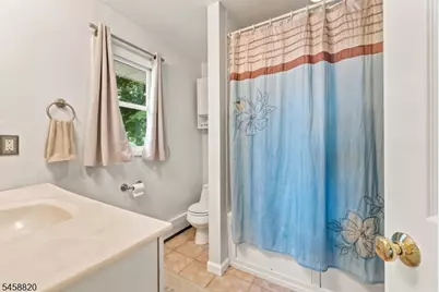 172 Rafkind Rd, Bloomingdale, NJ 07403 - Photo 21