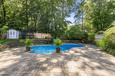 172 Rafkind Rd, Bloomingdale, NJ 07403 - Photo 39