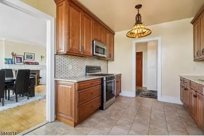 375 Mt Prospect Ave #7DE, Newark, NJ 07104 - Photo 9