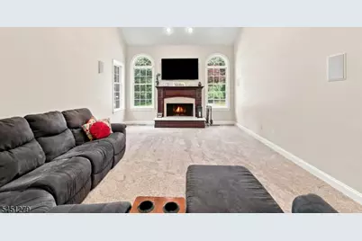 39 Ascot Dr, Washington Township, NJ 07853 - Photo 15