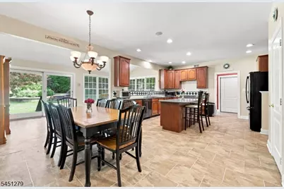 39 Ascot Dr, Washington Township, NJ 07853 - Photo 11