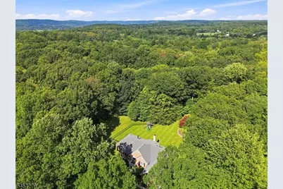 39 Ascot Dr, Washington Township, NJ 07853 - Photo 3