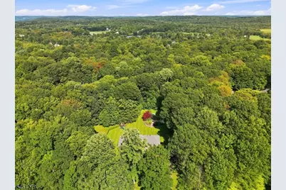 39 Ascot Dr, Washington Township, NJ 07853 - Photo 49