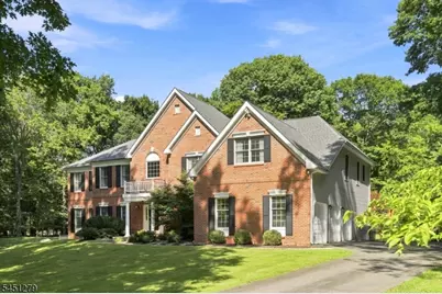 39 Ascot Dr, Washington Township, NJ 07853 - Photo 5