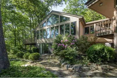 235 Mountainside Rd, Mendham Township, NJ 07945 - Photo 3