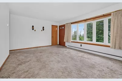 400 Bellis Road, Holland Township, NJ 08804 - Photo 5