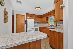400 Bellis Rd, Holland Township, NJ 08804 - Photo 7