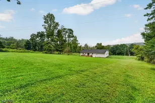 400 Bellis Rd, Holland Township, NJ 08804 - Photo 27