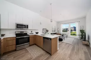 44 Irvine Turner Blvd, Newark, NJ 07103 - Photo 7