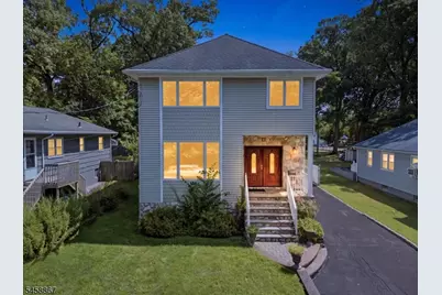 567 Mountain Ave, Springfield, NJ 07081 - Photo 1