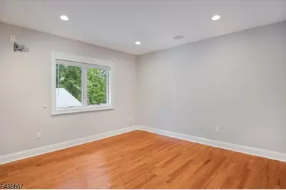567 Mountain Ave, Springfield, NJ 07081 - Photo 17