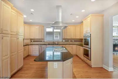 567 Mountain Ave, Springfield, NJ 07081 - Photo 5