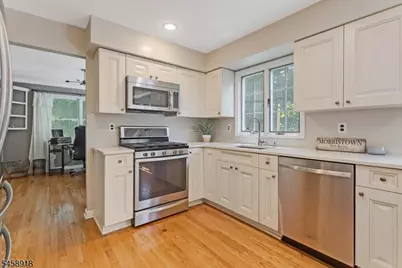188 Sussex Ave, Morris Township, NJ 07960 - Photo 9