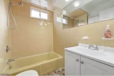 8 Witherspoon St, Nutley, NJ 07110 - Photo 13