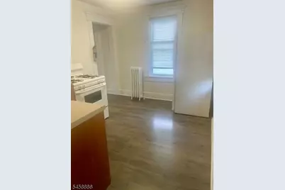 45 Diamond Bridge Ave #2, Hawthorne, NJ 07506 - Photo 3