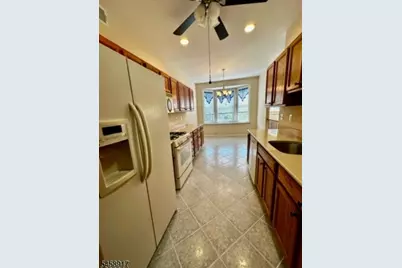 201 Swathmore Dr, Nutley, NJ 07110 - Photo 9
