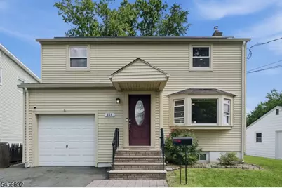 635 Robinson Ter, Union Township, NJ 07083 - Photo 3