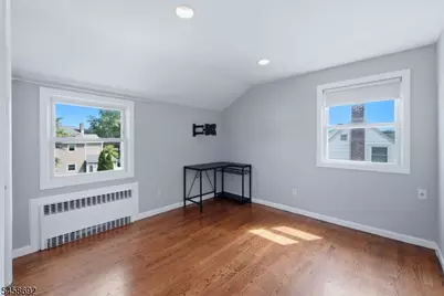635 Robinson Ter, Union Township, NJ 07083 - Photo 17