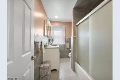 270 Crann St, Hillside, NJ 07205 - Photo 15