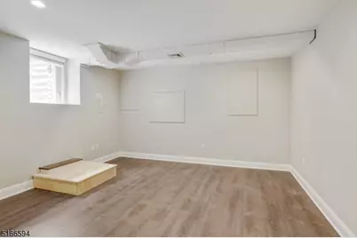 23 Ruthven Pl, Summit, NJ 07901 - Photo 11