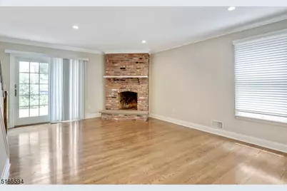 23 Ruthven Pl, Summit, NJ 07901 - Photo 5