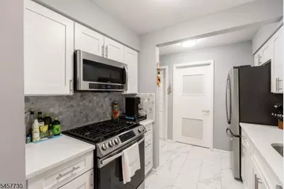 34 Loantaka Way Unit #H, Madison, NJ 07940 - Photo 7
