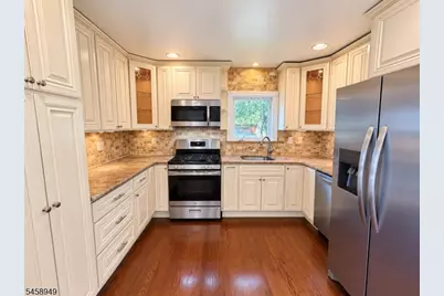 11 Ivanhoe Ter, Bloomfield, NJ 07003 - Photo 5