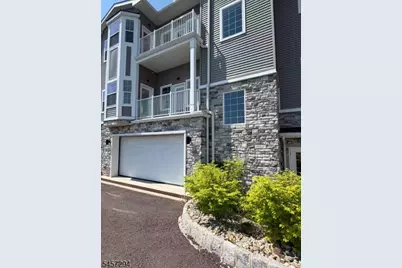 17 Hook Mt Rd #105, Montville Township, NJ 07058 - Photo 5