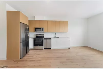 431 31 Dr Mlk Jr Blvd #624, East Orange, NJ 07018 - Photo 5