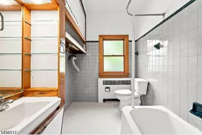 429 Greenwich St, Belvidere, NJ 07823 - Photo 13