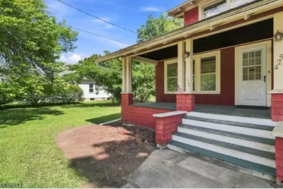 429 Greenwich St, Belvidere, NJ 07823 - Photo 3