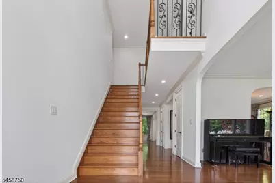 25 Wellington Ave, Millburn, NJ 07078 - Photo 3