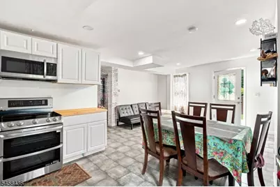 30 Willow St, Morristown, NJ 07960 - Photo 35