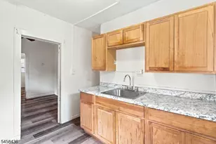 30 Willow St, Morristown, NJ 07960 - Photo 9
