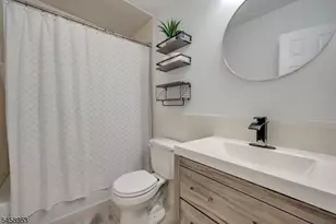 91 Randolph Ave, Hopatcong, NJ 07843 - Photo 17