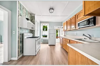 70 Prospect St, Dover, NJ 07801 - Photo 15