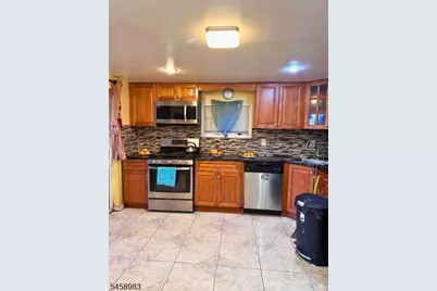105 McAdoo Ave, Jersey City, NJ 07305 - Photo 5