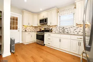 17 Prospect St, Belleville, NJ 07109 - Photo 11