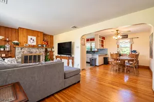 281 E Asbury Anderson Rd, Washington Township, NJ 07882 - Photo 5