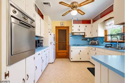 281 E Asbury Anderson Rd, Washington Township, NJ 07882 - Photo 11