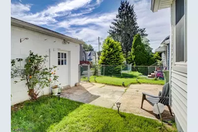 606 E 3rd Ave, Roselle, NJ 07203 - Photo 3