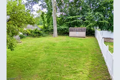 137 McKinley Ave, East Hanover Township, NJ 07936 - Photo 45