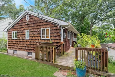 15 Hillside Rd, Ringwood, NJ 07456 - Photo 1