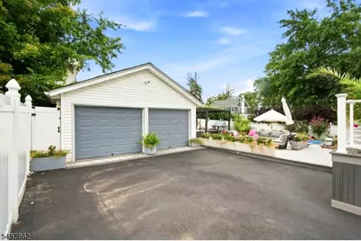 354 Highland Ave, Orange, NJ 07050 - Photo 29